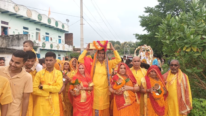 सुजातपुर मे श्रीमदभागवत कथा के पहले निकाली गई भव्य कलश यात्रा