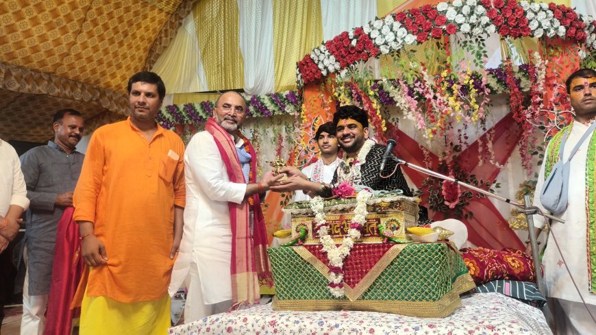 मनुष्य खुद ही अपने जीवन में सुख-दुःख का निर्माता है- नंद किशोर गोस्वामी जी महाराज