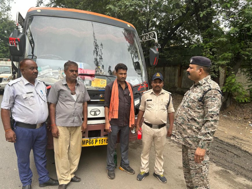 आरटीओ अधिकारी विक्रम सिंह राठौड़ वा चेक पॉइंट प्रभारी के निर्देश अनुसार 15 दिन का विशेष सड़क सुरक्षा संबंधित नियमों का पालन कराया गया