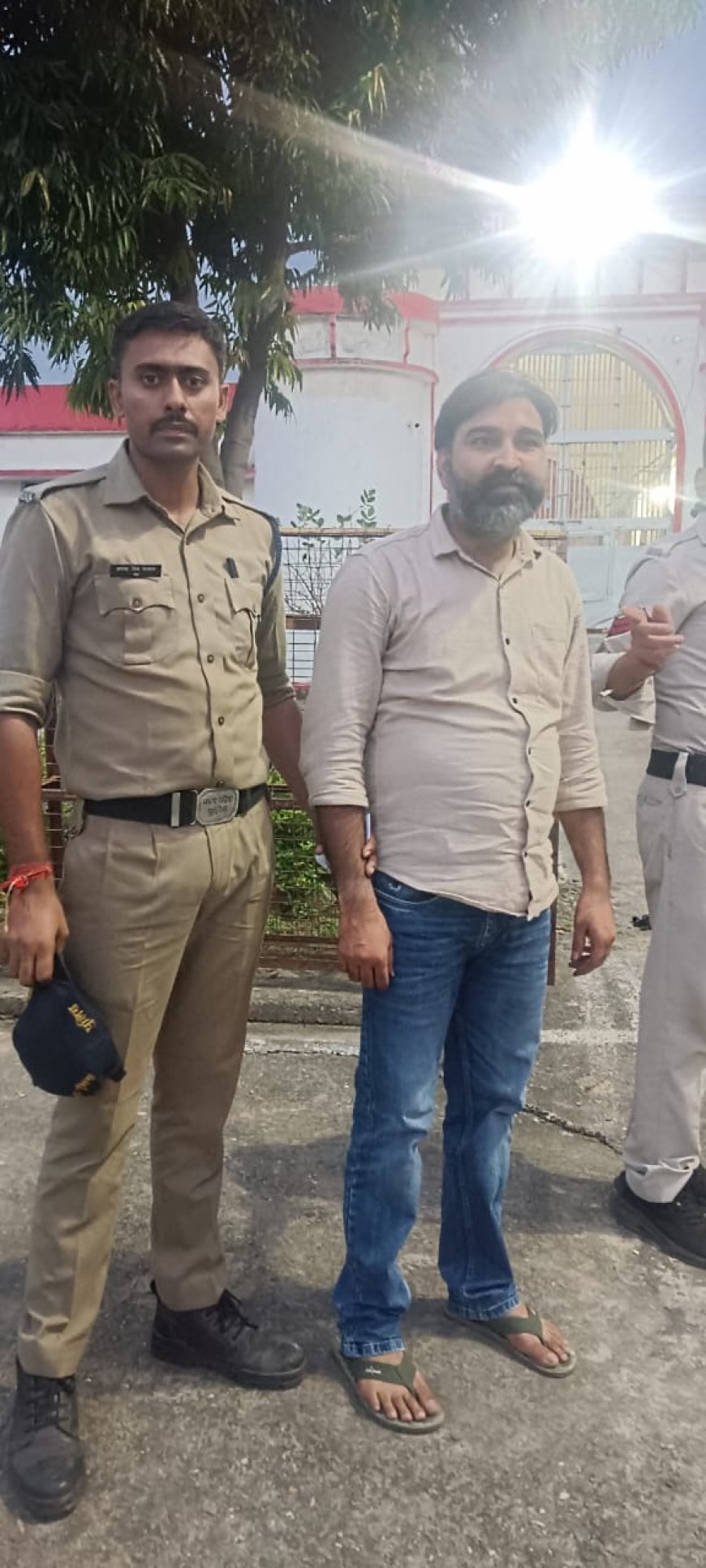 मारपीट कर अवैध वसूली करने वाला आरोपी गिरफ्तार, मोरवा पुलिस ने की कार्रवाई