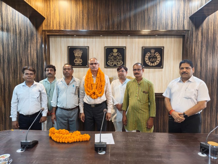 पुलिस विभाग से सेवानिवृत हो रहे 01 महिला व 01 पुरुष उपनिरीक्षक को दी गयी भावभीनी विदाई