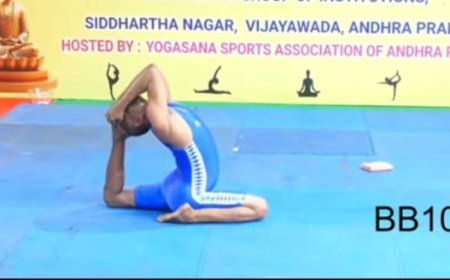राष्ट्रीय योगासन खेल प्रतियोगिता में वीरेंद्र यादव ने जीता स्वर्ण व रजत पदक