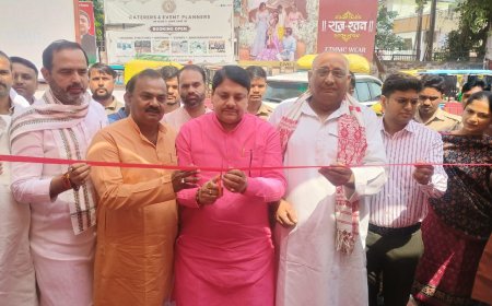 यू पी ट्रेड शो स्वदेशी मेला -2025 का  फीता काटकर किया गया शुभारम्भ