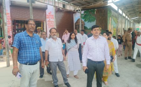 आगामी दीपावली अमावस्या मेला की तैयारियों को लेकर आज जिलाधिकारी ने परिक्रमा मार्ग एवं पार्किंग स्थलों का औचक निरीक्षण किया।