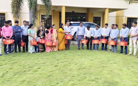 सीतादेवी महाविद्यालय पारिजात धाम बरोलिया में धन तेरस पर्व का आयोजन किया गया