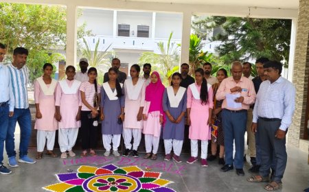 चौधरी चरण सिंह महाविद्यालय बरदरी में रंगोली प्रतियोगिता का आयोजन किया गया