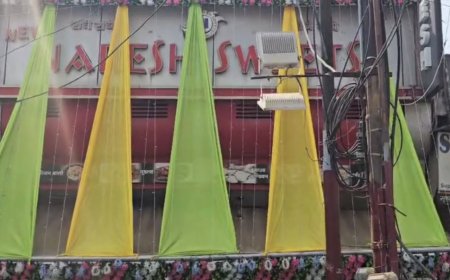 फूड विभाग की लापरवाही से लोगों की सेहत पर संकट — नरेश स्वीट्स पर बढ़ा आक्रोश