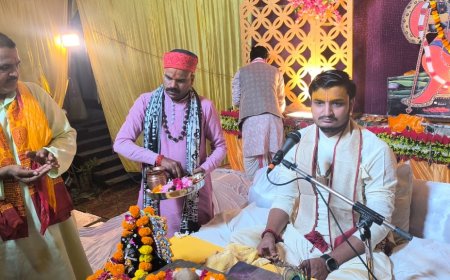 भक्त वत्सल भगवान अपने भक्तों की करते हैं सदैव रक्षा : सत्यम जी महराज परीक्षित के जन्म की कथा सुन श्रोता हुए मुग्ध