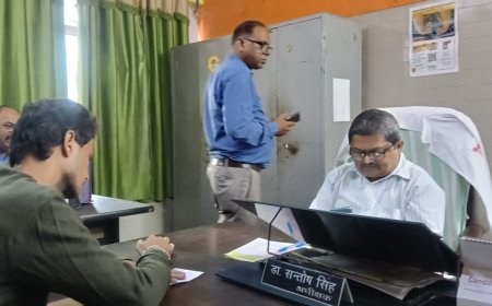 ए सी एम ओ डाक्टर डी के श्रीवास्तव ने सामुदायिक स्वास्थ्य केन्द्र सिरौलीगौसपुर का निरीक्षण किया