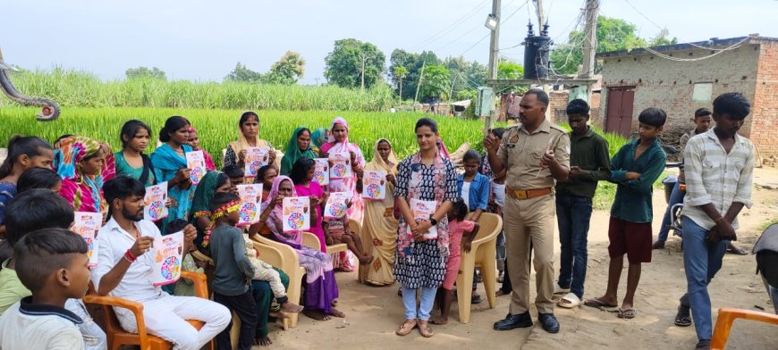 ग्राम पंचायत में पुलिस टीम द्वारा चौपाल लगाकर लोगों को किया गया जागरूक