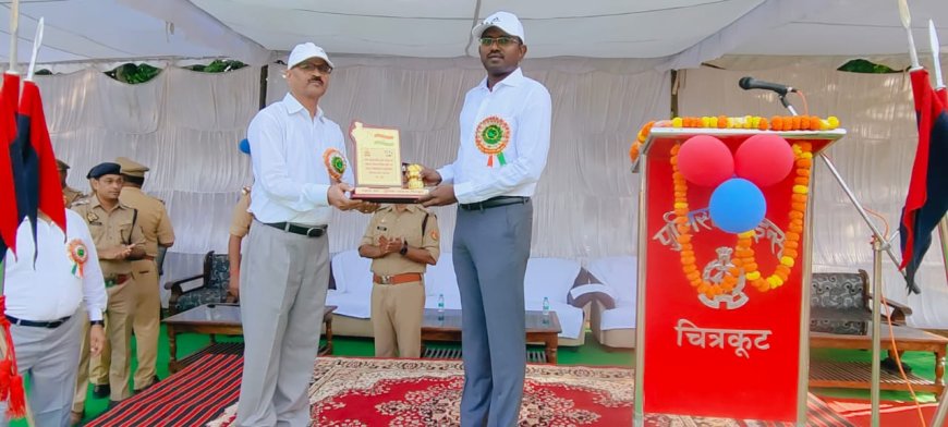 पुलिस उपमहानिरीक्षक चित्रकूटधाम परिक्षेत्र बांदा ने 28 वीं अन्तर्जनपदीय प्रयागराज जोन प्रयागराज पुलिस एलार्म एफीसियन्शी रेस एवं राइफल/रिवाल्वर शूटिंग प्रतियोगिता का किया समापन