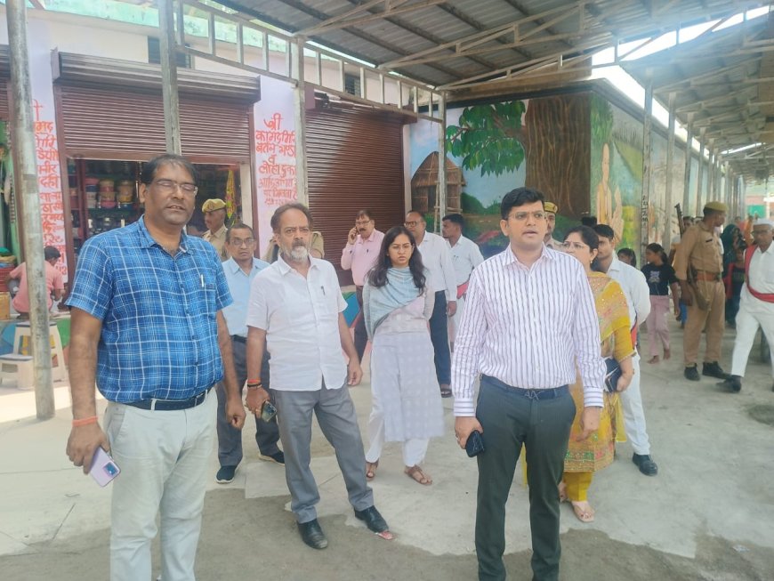 आगामी दीपावली अमावस्या मेला की तैयारियों को लेकर आज जिलाधिकारी ने परिक्रमा मार्ग एवं पार्किंग स्थलों का औचक निरीक्षण किया।