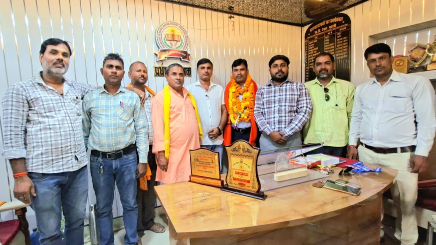 विश्व शिक्षक दिवस के अवसर पर चौधरी केहर सिंह एजुकेशनल ट्रस्ट बागपत द्वारा आयोजित राष्ट्रीय शिक्षक सम्मान समारोह का आयोजन किया गया