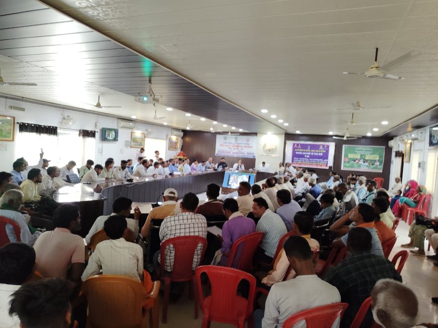 अन्न दाताओ का सम्मान, समृद्ध राष्ट्र का निर्माण व उद्घाटन एवं शिलान्यास  प्रधानमंत्री जी ने रिमोट का बटन दबाकर शुभारंभ किया।