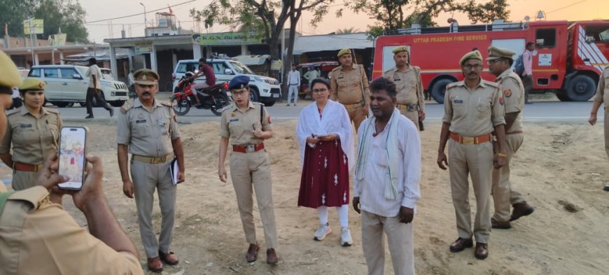 एस डी एम प्रीति सिंह व पुलिस उपाधीक्षक रामनगर गरिमा पंत ने पटाखे की दुकानों का निरीक्षण किया