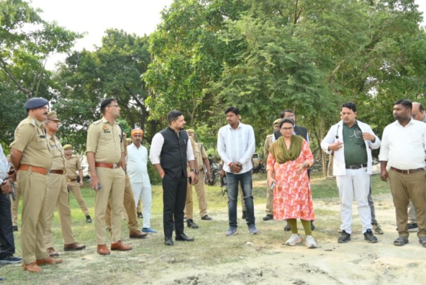 डी एम,एस पी ने छठ पूजा घाटों का निरीक्षण किया