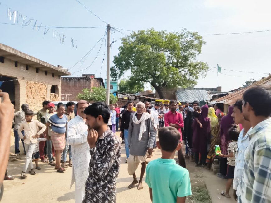 सैदनपुर गांव में नाना के घर आयी युवती का शव बरामदे की छत में छल्ले से लटका मिला सफदरगंज थाने की पुलिस ने शव पोस्टमार्टम को भेजा