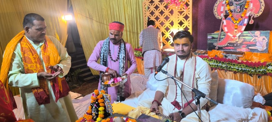 भक्त वत्सल भगवान अपने भक्तों की करते हैं सदैव रक्षा : सत्यम जी महराज परीक्षित के जन्म की कथा सुन श्रोता हुए मुग्ध