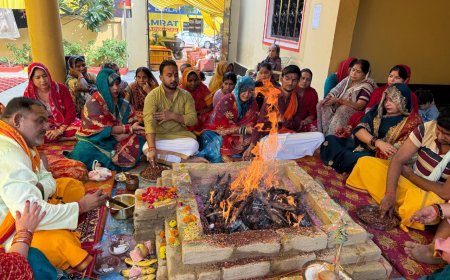 श्री मद्भागवत कथा के विश्राम दिवस पर हवन-पूजन सम्पन्न श्रद्धालुओं ने लिया आचार्य सत्यम जी महाराज से आशीर्वाद