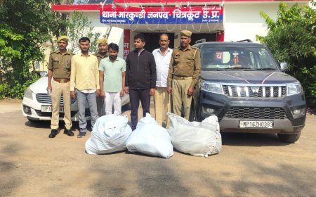 थाना मारकुण्डी व एएनटीएफ प्रयागराज पुलिस टीम ने 04 अभियुक्तों को 80 किलोग्राम सूखा गांजा के साथ किया गिरफ्तार