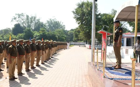 150 गौरवशाली वर्ष पूर्ण होने के उपलक्ष्य में साहित्यकार्य बंकिम चन्द्र चट्टोपाध्याय जी की फोटो पर माल्यार्पण कर गाया गया राष्ट्रीय गीत ।