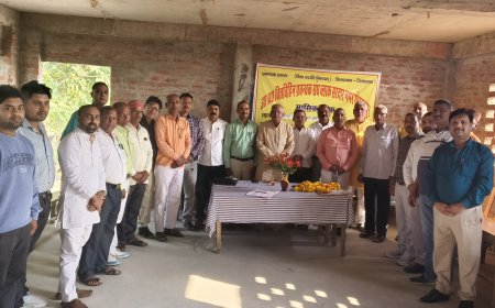 उत्तर प्रदेश वित्तविहीन विद्यालय प्रबंधक फाउंडेशन की मासिक बैठक सम्पन्न