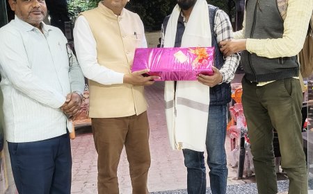 संजीव अरुण कुमार  को एलिगेंट एप्लायंसेज के अधिष्ठाता  समाजसेवी संजीव गुप्ता ने किया सम्मानित