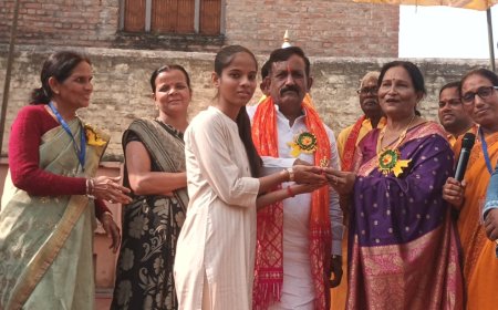 बेटियां अपने आप को किसी से कम न आंके- अनिरुद्ध त्रिपाठी