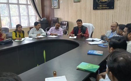 ब्लाक सभागार सिरौलीगौसपुर में बी एल बी सी की बैठक हुई