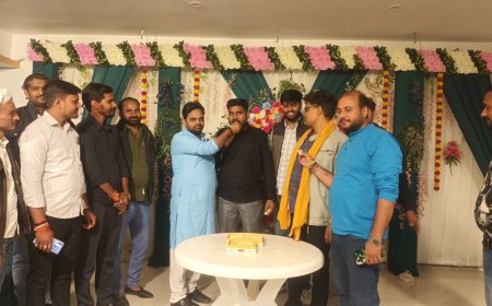 लोक जनशक्ति पार्टी भदोही ने धूम धाम से मनाया बिहार में NDA की जीत का जश्न