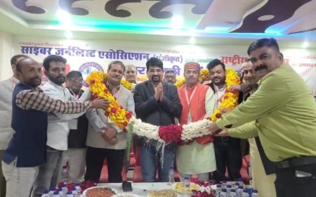 वरिष्ठ पत्रकार, लेखक एवं पूर्व सांसद डॉ, संतोष भारतीय ने 1990 से अब तक का अनुभव सांझा किया