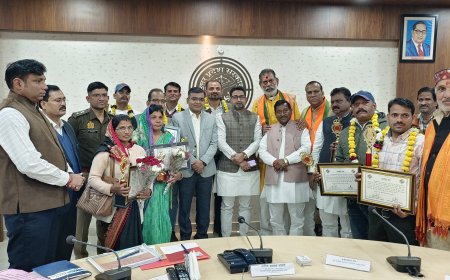 मरीजों को दें बेहतर उपचार चिकित्सालय में ही उपलब्ध हो दवाएं  स्प्रभारी मंत्री दानिश आजाद अंसारी सवास्थ्य सेवाओं के भौतिक सत्यापन मेडिकल कॉलेज का किया निरीक्षण