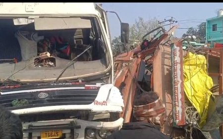 ट्रक और डीसीएम के भिडंत से तीन लोग गंभीर रूप से घायल