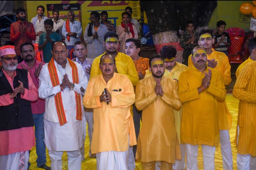 निवर्तमान विधायक ने कथा में आकर किया आचार्य श्री का सम्मान