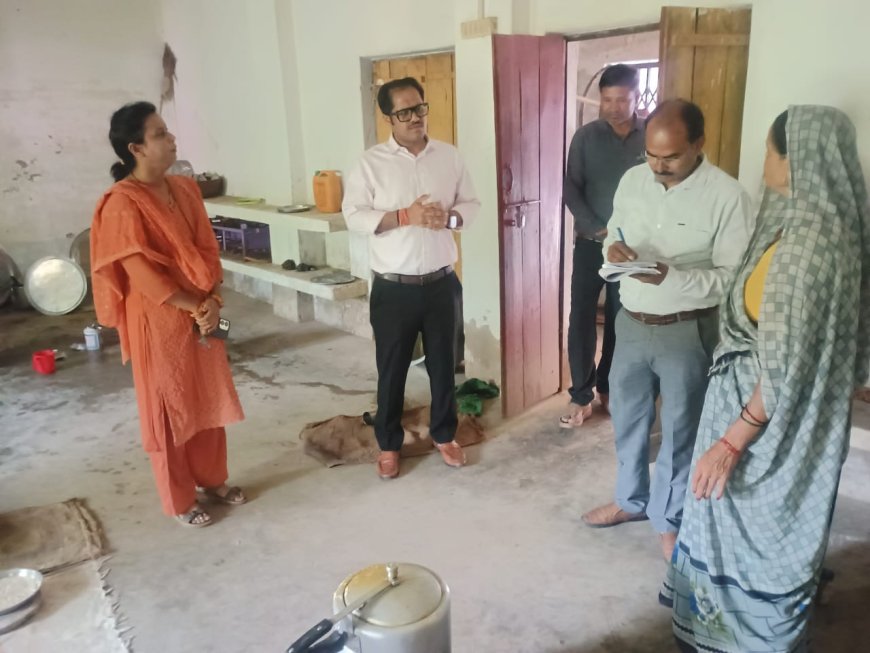 जिलाधिकारी  ने पीएम श्री कम्पोजिट विद्यालय कसहाई, विकास खण्ड कर्वी का औचक निरीक्षण किया।