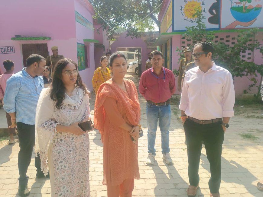 जिलाधिकारी  ने पीएम श्री कम्पोजिट विद्यालय कसहाई, विकास खण्ड कर्वी का औचक निरीक्षण किया।