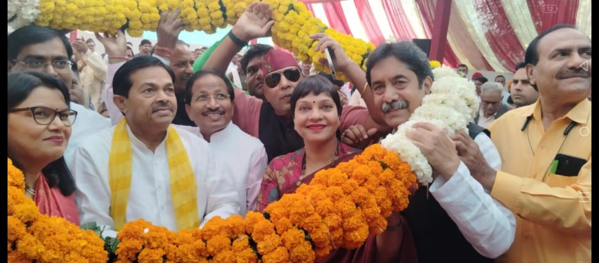 अकरबास् पुस्तकालय का केंद्रीय राज्य मंत्री ने फीता काटकर किया उद्घाटन