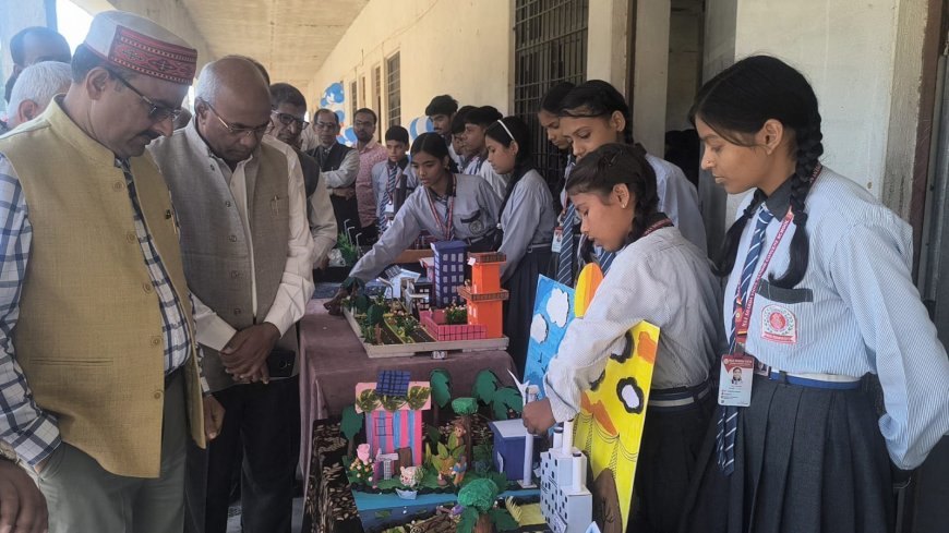 माँ शारदा जूनियर हाईस्कूल में विज्ञान प्रदर्शनी सम्पन्न
