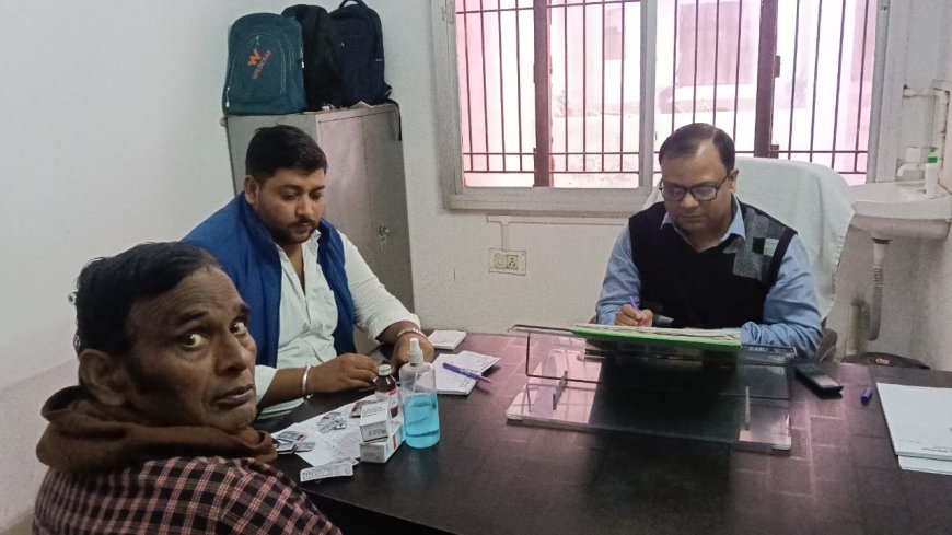 संयुक्त चिकित्सालय सिरौलीगौसपुर की ओ पी डी में मरीजों की उमडी भीड़