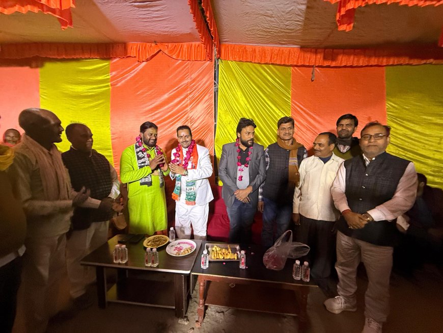 हवन पूजन के साथ हुआ भंडारा गौरी कांत दीक्षित पंहुचे