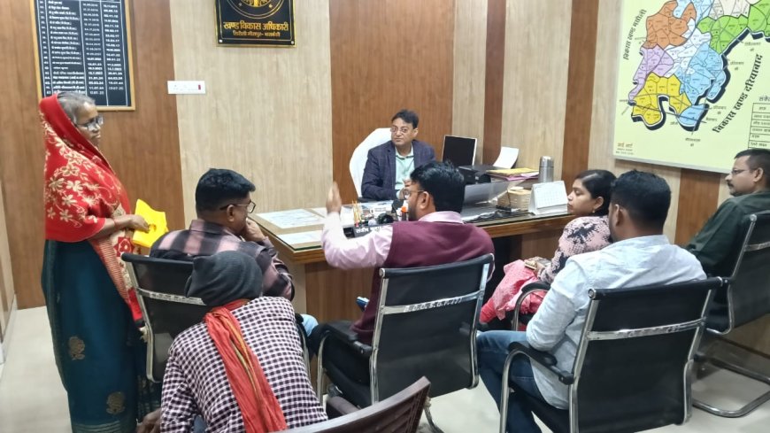 ब्लाक दिवस में 2 शिकायते आंयी दोनों निस्तारित