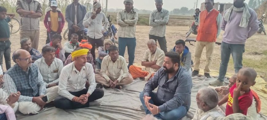 भूमधरी जमीन से जबरन निकाला रास्ता, किसान अक्रोशित