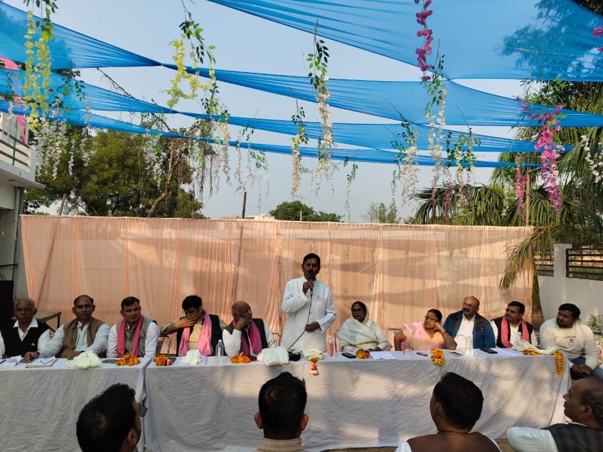 हुसैनगंज विधानसभा में सपा की एस.आई.आर पर हुई विशेष बैठक