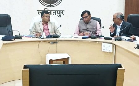 जनपद में सकुशल शान्तिपूर्ण व नकलविहीन बोर्ड परीक्षा सम्पन्न कराने के लिए डीएम अभी से हुए गंभीर