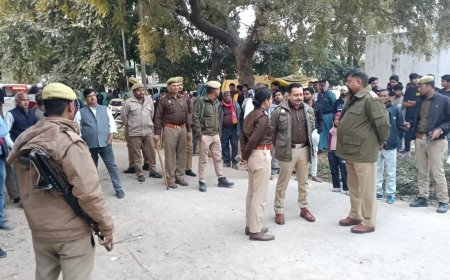 अखाड़ा पुरवा मजरे किन्तूर गांव के मोहित राम के शव को सडक पर रखकर घन्टो चला प्रदर्शन