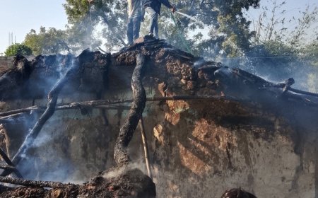 गरीब परिवार का आशियाना जल के खाक