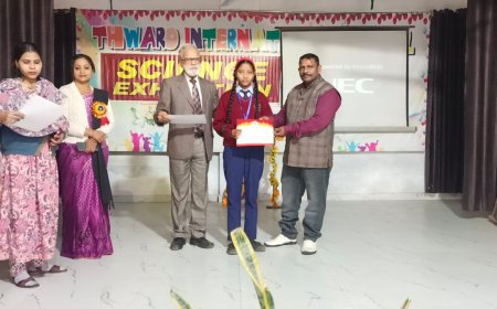 थ्वार्ड इंटरनेशनल  स्कूल में विज्ञान प्रदर्शिनी का आयोजन