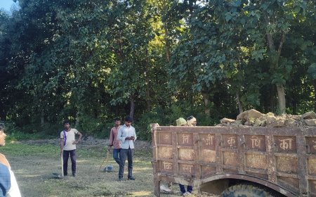 थाना कोतवाली गैसड़ी क्षेत्र में अवैध मिट्टी खनन का खेल जारी। सवालों के घेरे में जिम्मेदार अधिकारी।