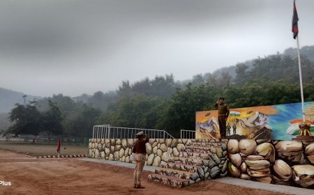 अपर पुलिस अधीक्षक द्वारा मंगलवार की परेड की सलामी लेकर परेड का निरीक्षण किया गया