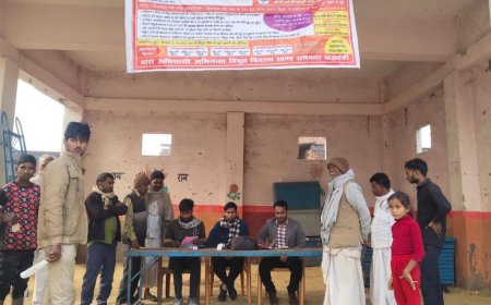 सिरौलीगौसपुर क्षेत्र के ग्राम शहरी में विद्युत राहत योजना के तहत कैम्प लगाया